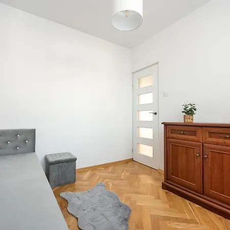 Metro Zacisze Fausta House With Garden By Bookinghost Apartment