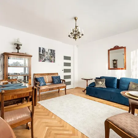 Apartment Metro Zacisze Fausta House With Garden Warsaw