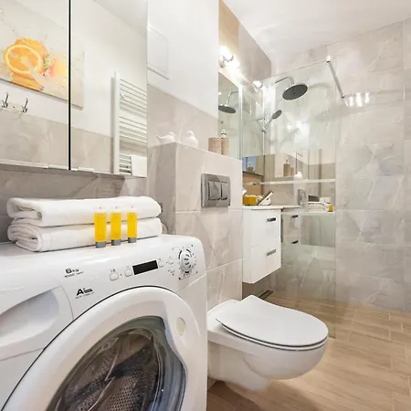 Lägenhet Metro Zacisze Fausta House With Garden By Bookinghost *